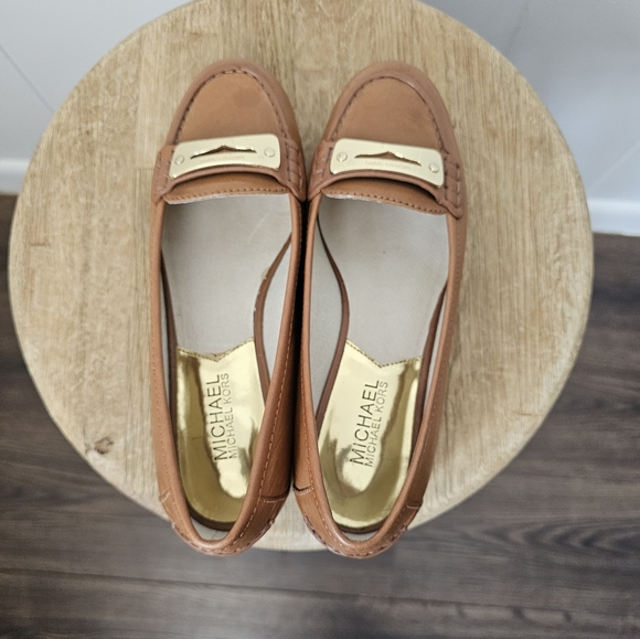 Michael Kors Tierlyn Luggage Tan Leather Loafers - Picture 8 of 10